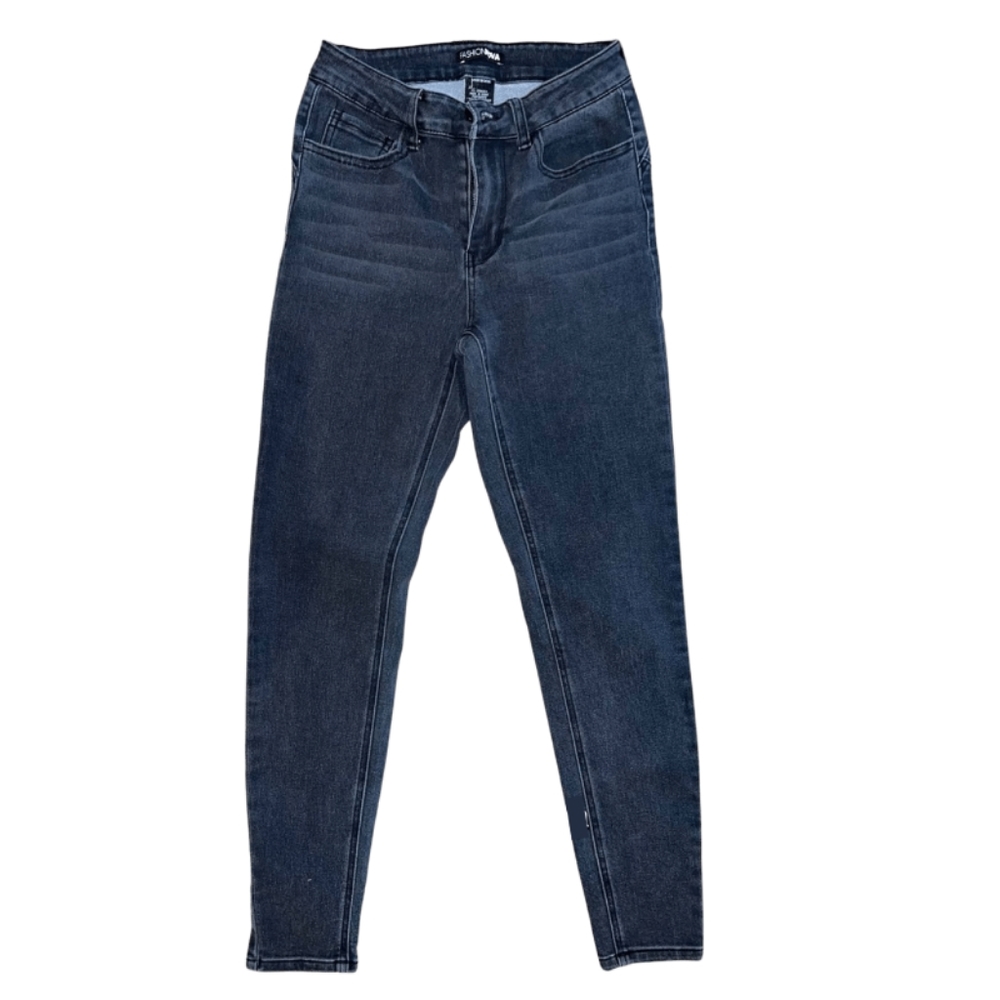 Fashion Nova Size 5 Black Jeans